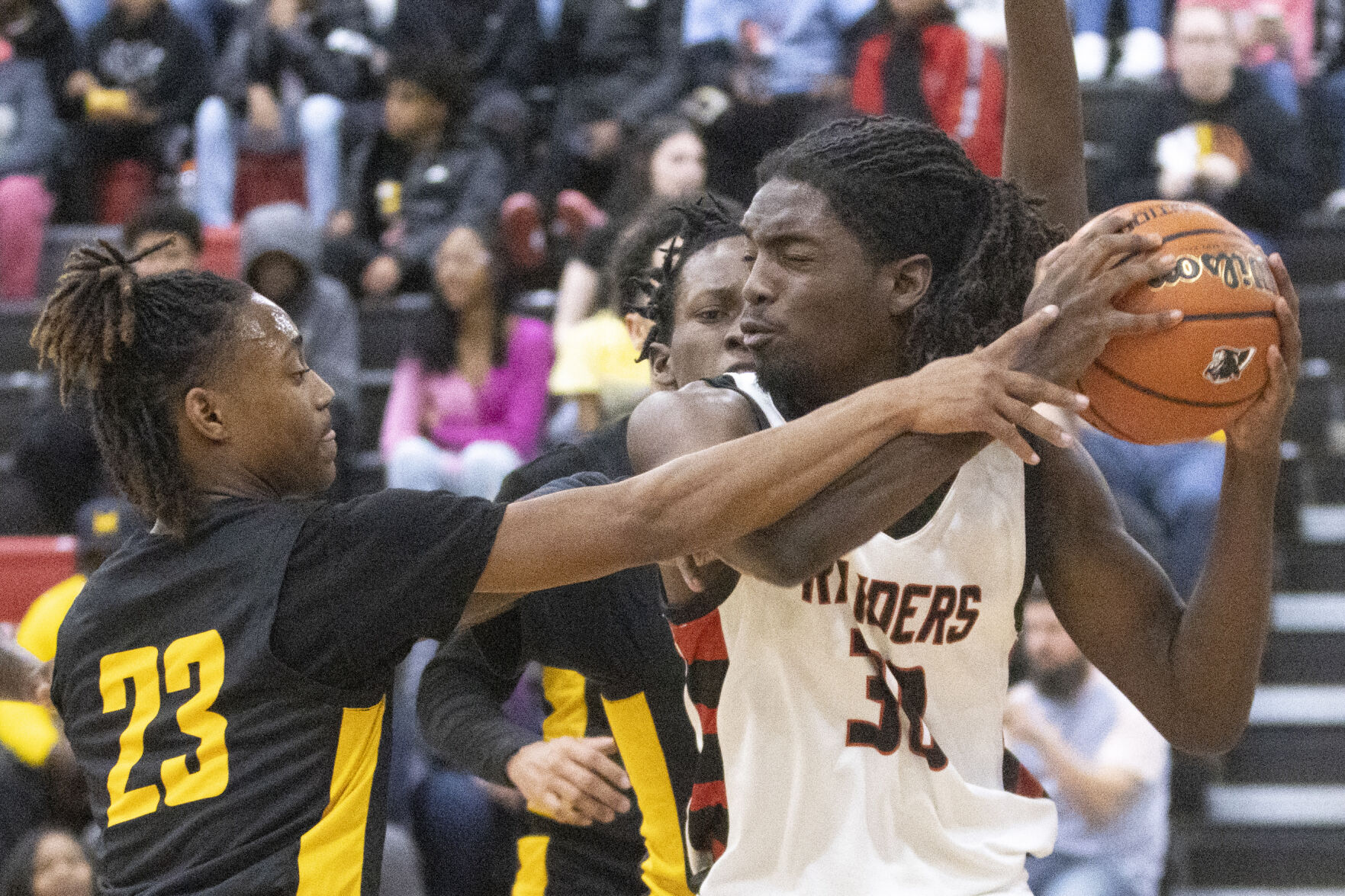 112322-dec-spt-eisenhower-basketball-gallery_20.JPG